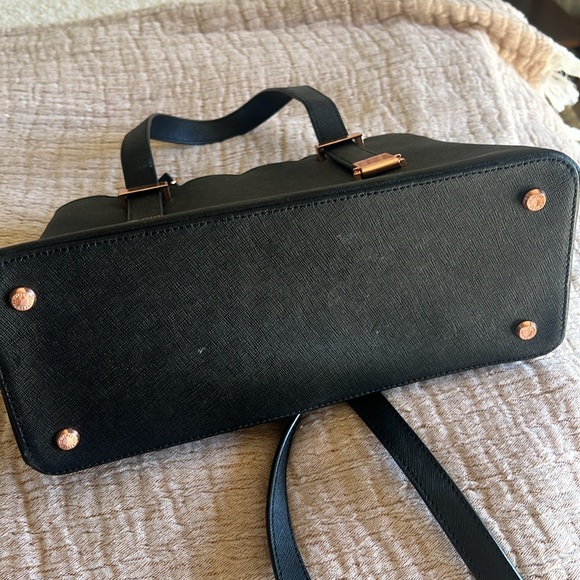 Ted Baker Black Scallop edge crossbody handbag with rose gold hardware. - Picture 3 of 8